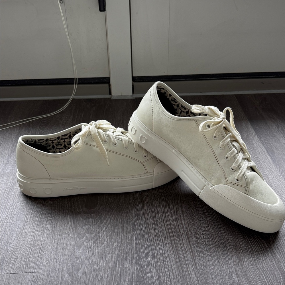 Men’s Authentic Salvatore Ferragamo Cream Lace-Up Sneakers